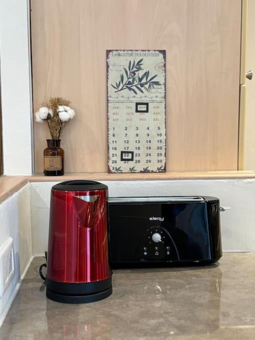 Appartement De Plain-Pied Avec Jardin Avignon Ngoại thất bức ảnh