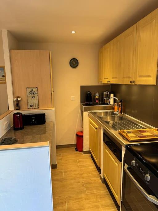 Appartement De Plain-Pied Avec Jardin Avignon Ngoại thất bức ảnh