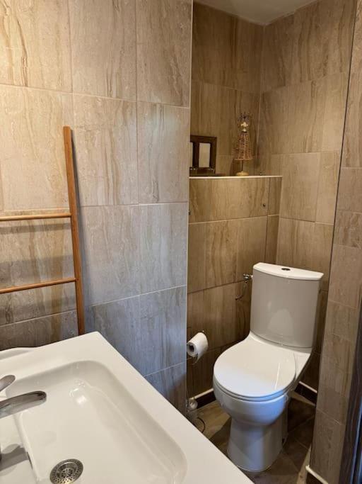 Appartement De Plain-Pied Avec Jardin Avignon Ngoại thất bức ảnh